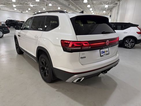 New 2026 Volkswagen Atlas Peak Edition AWD/4WD image 6
