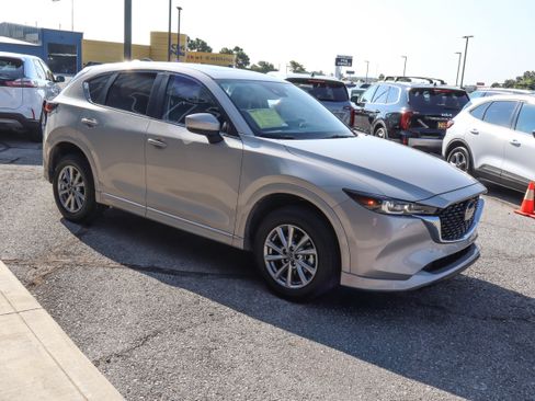 Used 2025 MAZDA CX-5 AWD 2.5 S w/ Preferred Package image 3