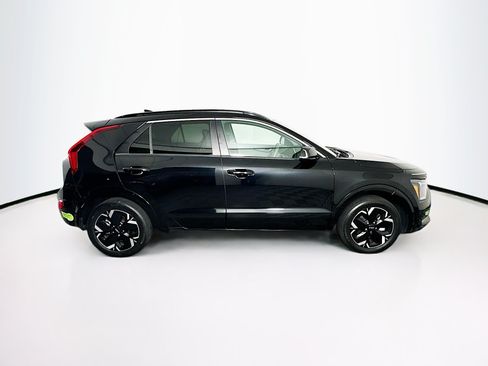 Used 2023 Kia Niro Wind FWD image 10