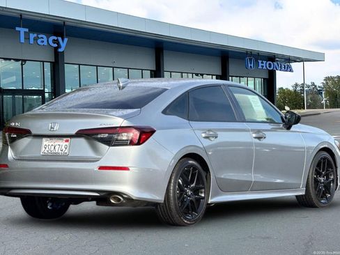 Certified 2025 Honda Civic Sport image 6