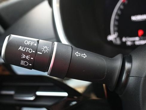 Used 2023 Acura MDX SH-AWD w/ Technology Package image 42
