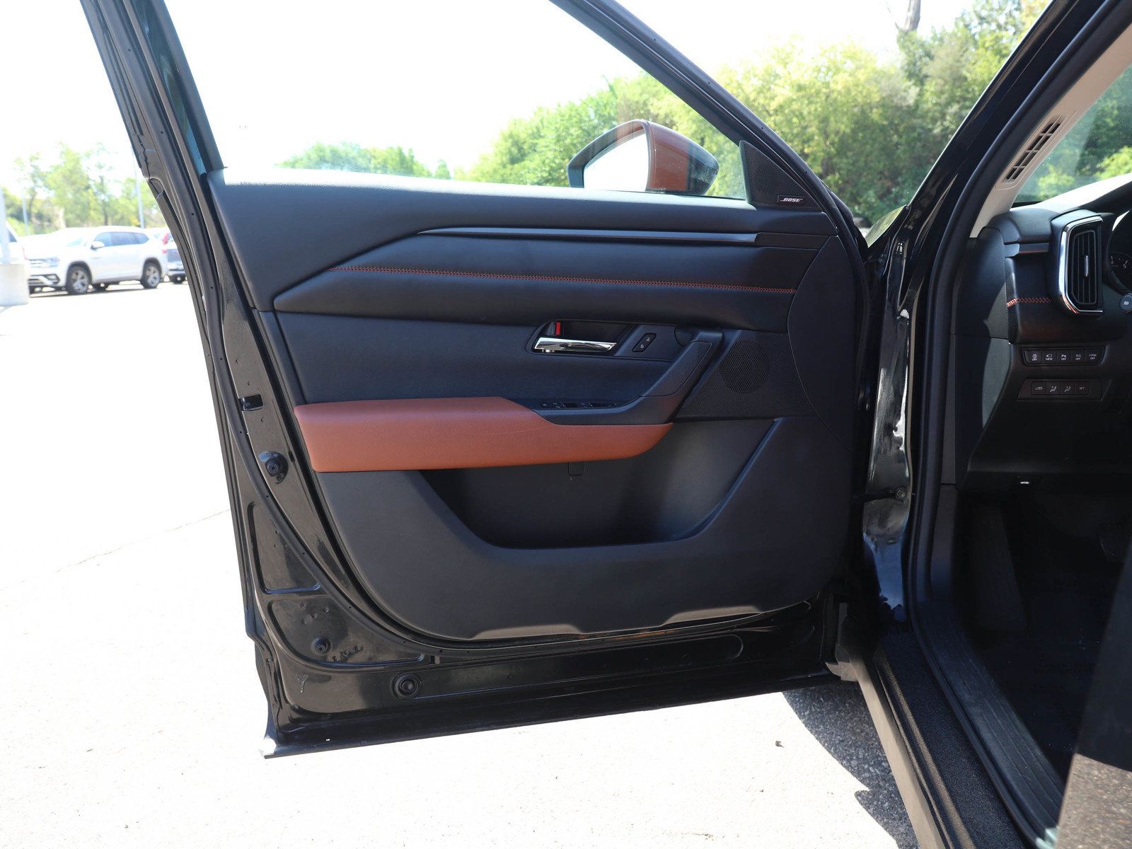 Used 2023 MAZDA CX-50 AWD 2.5 Turbo w/ Premium Pkg image 18