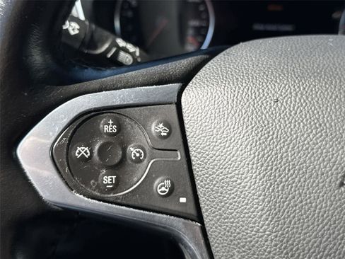 Used 2022 Chevrolet Traverse Premier image 24