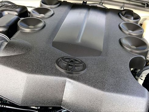 Used 2023 Toyota 4Runner SR5 Premium image 32