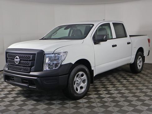 Used 2022 Nissan Titan S w/ S Utility Package image 6