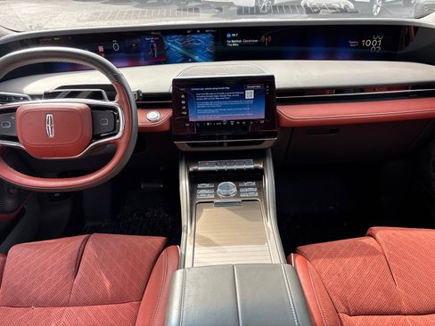 Certified 2024 Lincoln Nautilus Black Label AWD/4WD image 30