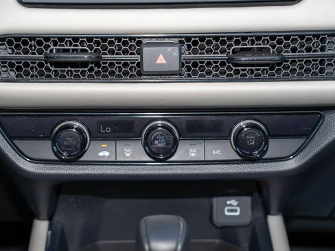 Certified 2024 Honda HR-V LX image 22