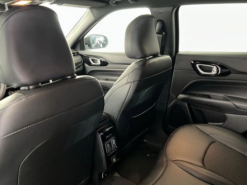 New 2026 Jeep Compass Latitude AWD/4WD image 19