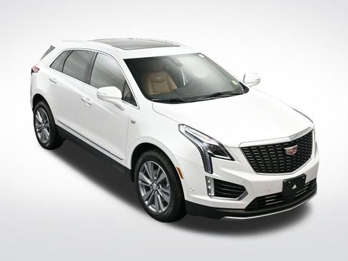 Used 2026 Cadillac XT5 Premium Luxury w/ Driver Assist Package image 32
