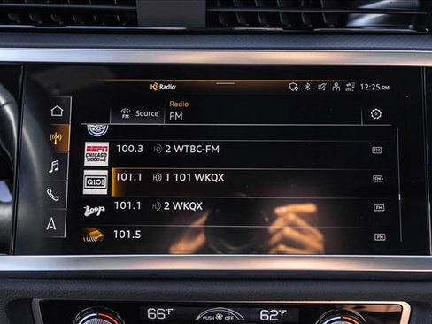 Certified 2025 Audi Q3 2.0T Premium Plus w/ Premium Plus Package image 16