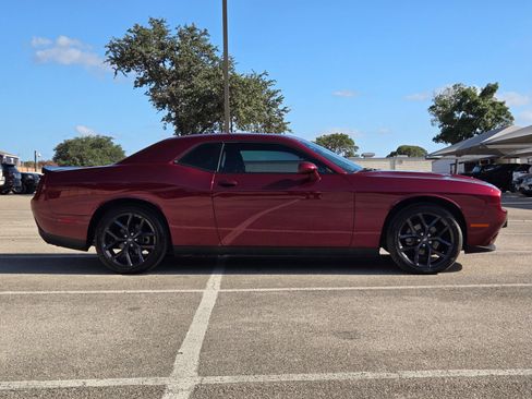 Used 2021 Dodge Challenger SXT w/ Blacktop Package RWD image 3