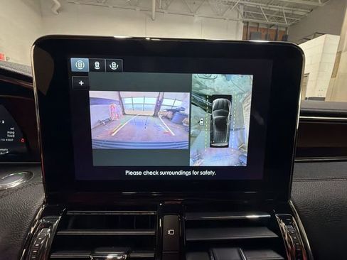 Used 2021 Lincoln Navigator Reserve image 17