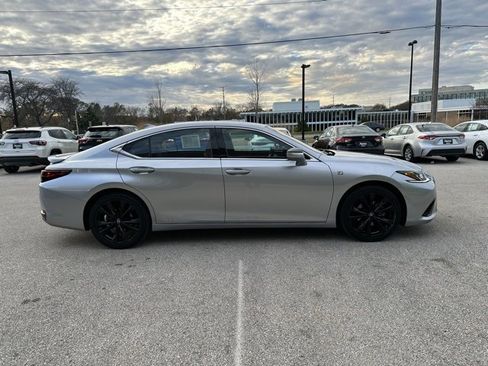 Used 2022 Lexus ES 300h F Sport image 5