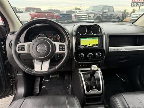Used 2015 Jeep Compass High Altitude image 24