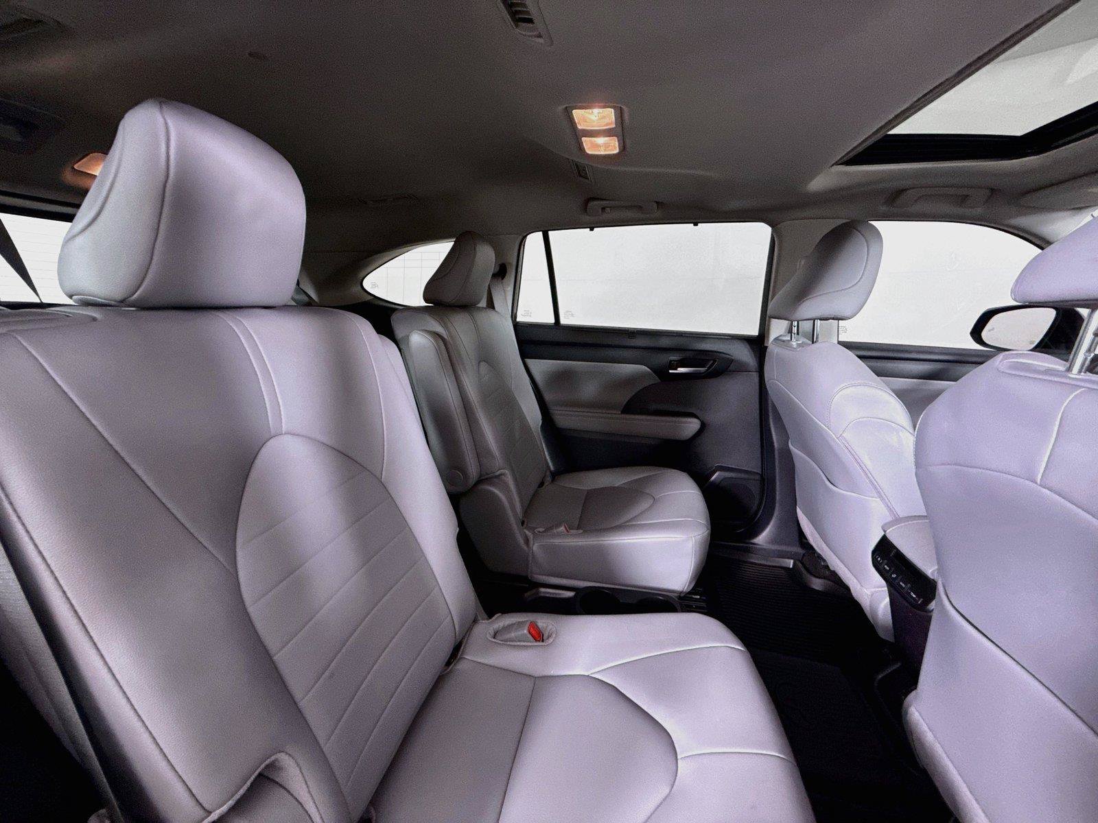 Certified 2026 Toyota Highlander XLE AWD/4WD image 40