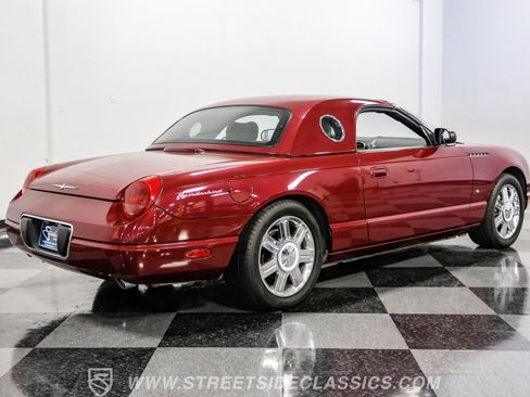 Used 2004 Ford Thunderbird image 16