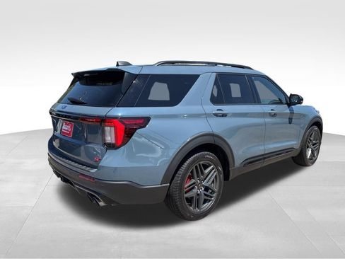 Used 2025 Ford Explorer ST w/ Sun And Sound Package image 5