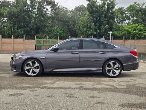 Used 2019 Honda Accord Touring image 7