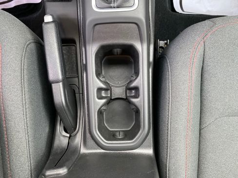 Used 2024 Jeep Wrangler Rubicon image 24