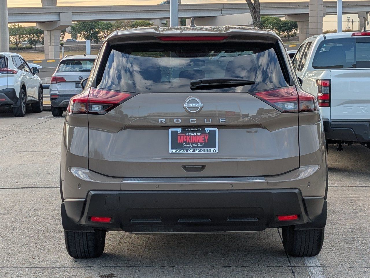 Certified 2025 Nissan Rogue SV FWD image 5