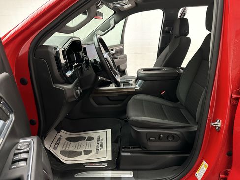 Used 2022 Chevrolet Silverado 1500 LT Trail Boss w/ Protection Package image 17