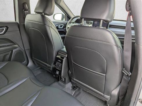 New 2026 Jeep Compass Latitude image 28