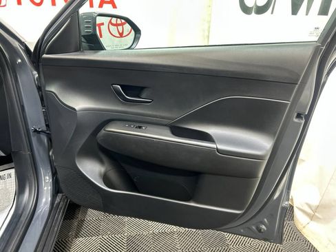 Used 2025 Hyundai Kona SEL AWD/4WD image 11