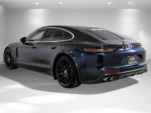 Used 2021 Porsche Panamera image 11