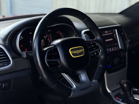 Used 2018 Jeep Grand Cherokee Trackhawk AWD/4WD image 13
