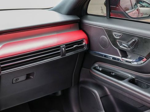 Certified 2024 Lincoln Corsair Grand Touring AWD/4WD image 10