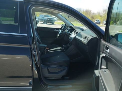 Used 2018 Volkswagen Tiguan SEL image 20