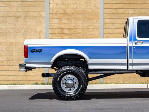 Used 1997 Ford F350 4x4 Regular Cab image 10