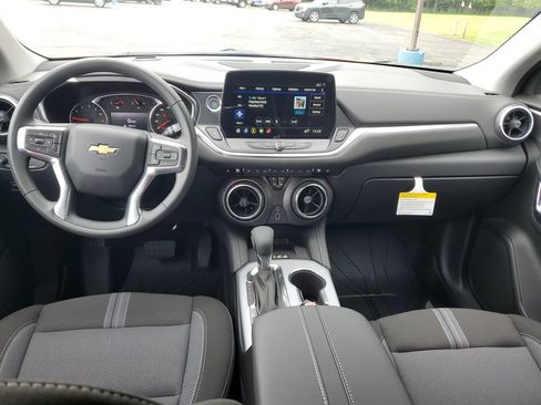 New 2026 Chevrolet Blazer LT w/ Convenience Package AWD/4WD image 11