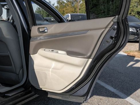 Used 2012 INFINITI G37 x w/ Premium Pkg image 48