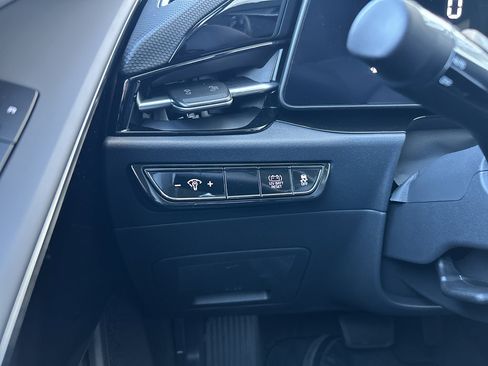 New 2025 Kia Niro EX image 27