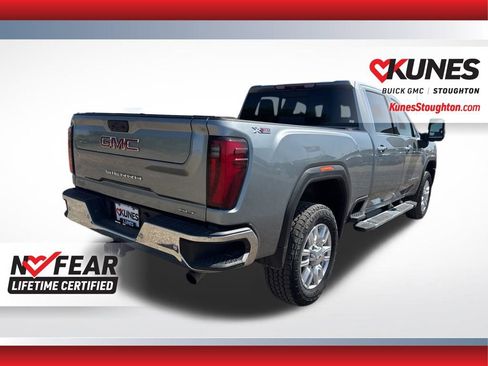 Used 2024 GMC Sierra 2500 SLT w/ SLT Premium Package AWD/4WD image 8
