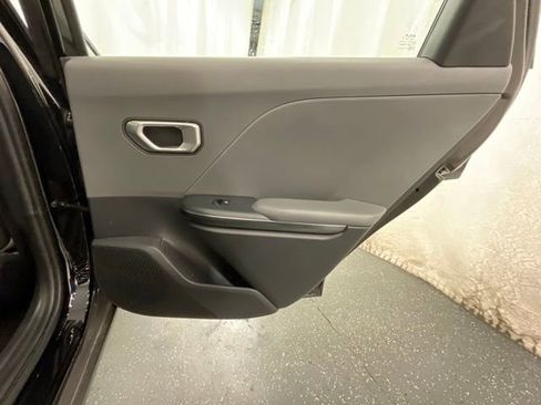 Used 2025 Kia K4 FWD image 24