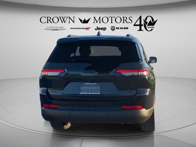 Used 2025 Jeep Grand Cherokee L Limited w/ Luxury Tech Group II AWD/4WD image 6