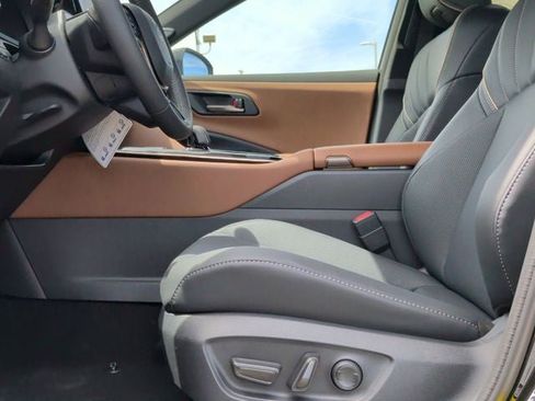 New 2026 Toyota Crown AWD/4WD image 9