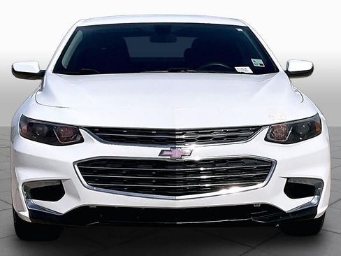 Used 2018 Chevrolet Malibu LT FWD image 4