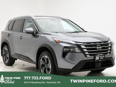 Used 2024 Nissan Rogue SV w/ SV Premium Package AWD/4WD image 1