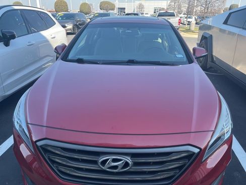 Used 2017 Hyundai Sonata Sport w/ Value Edition Package 02 image 2