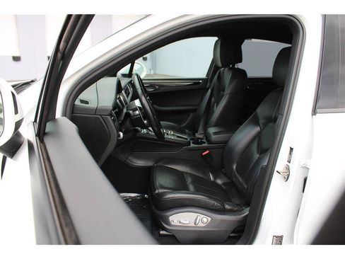 Used 2015 Porsche Macan S AWD/4WD image 8