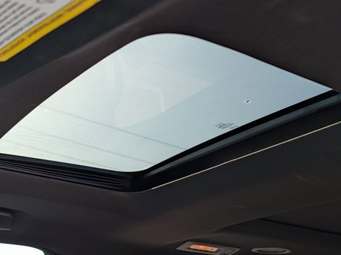 Used 2018 Ford Explorer Limited FWD image 25