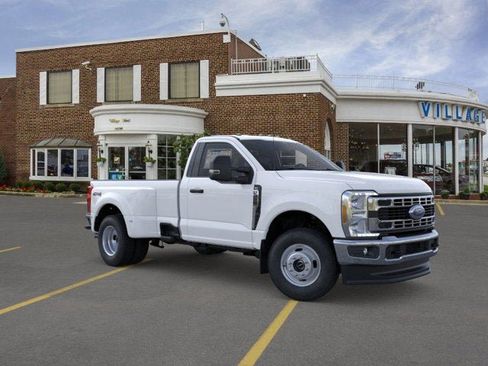 New 2026 Ford F350 XLT image 17