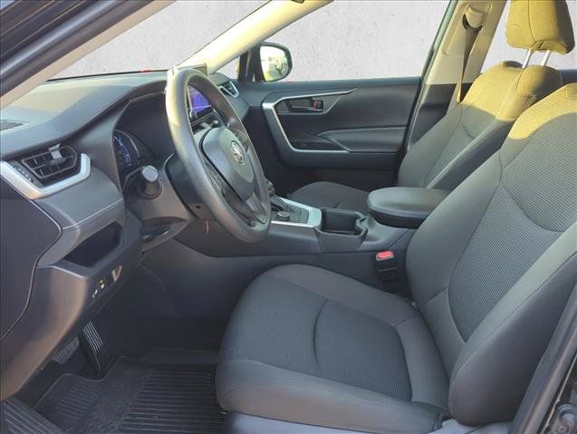 Certified 2024 Toyota RAV4 LE AWD/4WD image 13