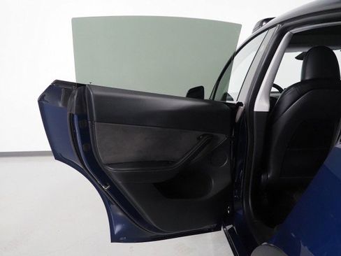 Used 2024 Tesla Model Y Long Range image 55