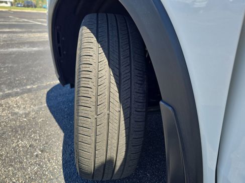 Certified 2024 Honda HR-V LX image 27