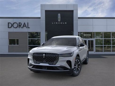 New 2026 Lincoln Nautilus Premier image 2