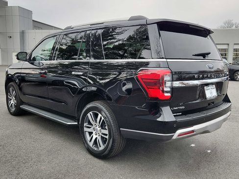 Used 2023 Ford Expedition Limited image 4
